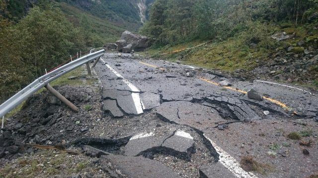 E16 Nærøydalen, rockslide