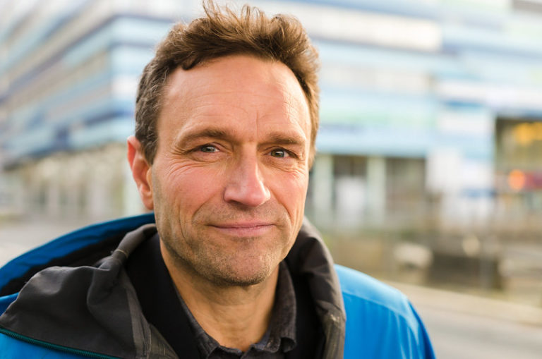 Greens leader battles cancer